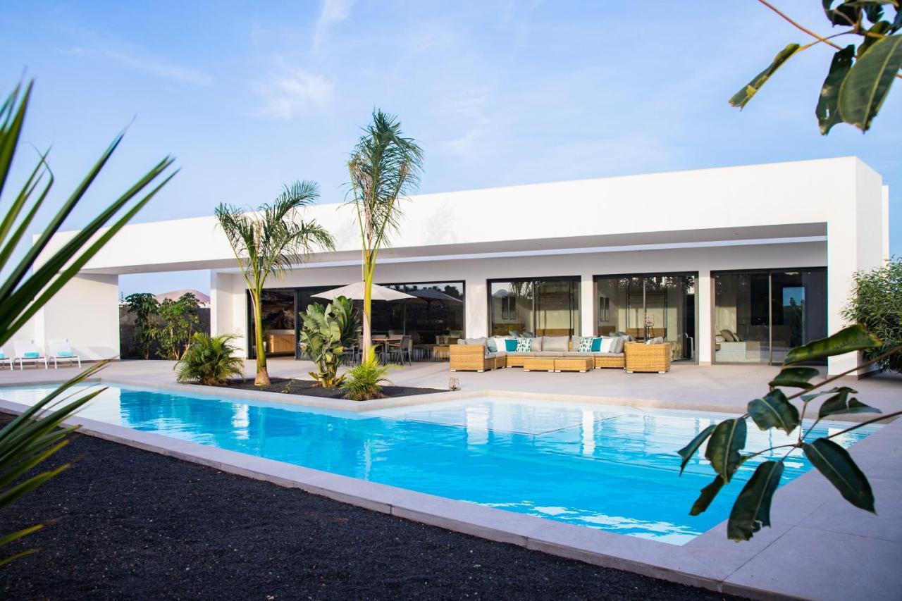 Villa Macan Теґісе Екстер'єр фото
