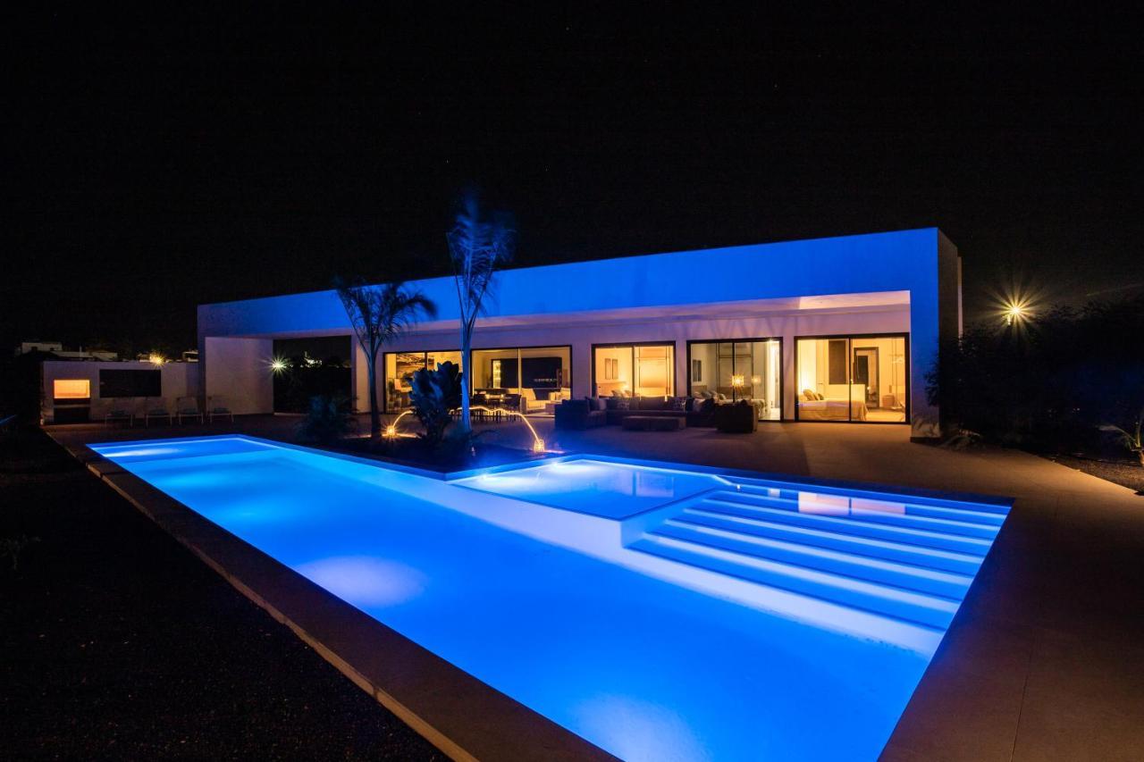 Villa Macan Теґісе Екстер'єр фото